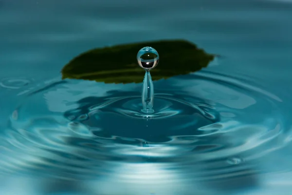 Gotas Agua Limpia Sobre Fondo —  Fotos de Stock