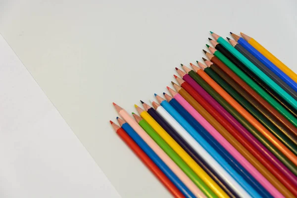 Crayons Couleur Sur Fond Blanc — Photo