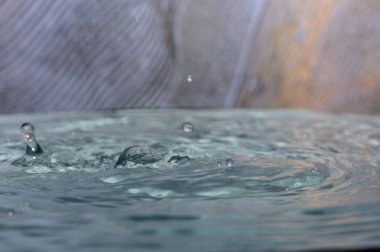 Splash arka plan üzerinde temiz su