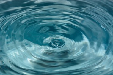 Splash arka plan üzerinde temiz su