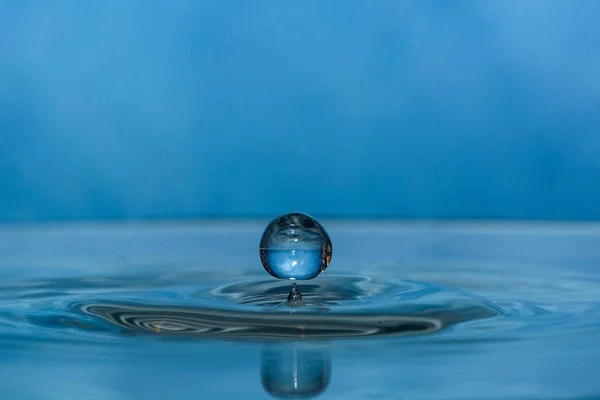 Gotas Agua Limpia Sobre Fondo — Foto de Stock