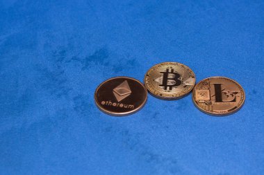  Kripto Döviz Alım bitcoin litecoin ve ethereum mavi zemin üzerine