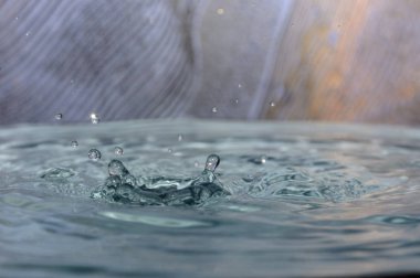 Splash arka plan üzerinde temiz su