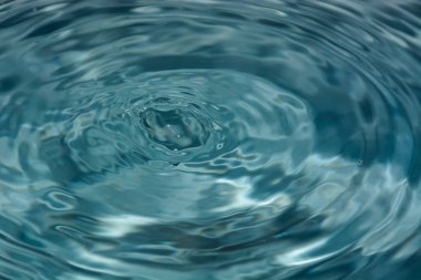 Splash arka plan üzerinde temiz su