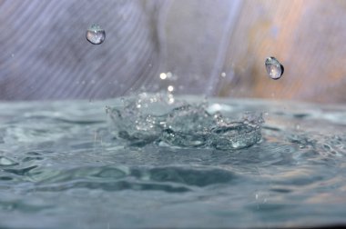 Splash arka plan üzerinde temiz su