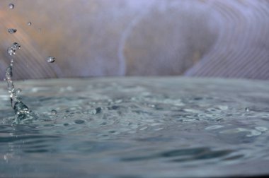 Splash arka plan üzerinde temiz su