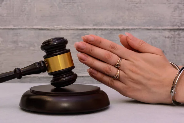 Woman Hands Bracelets Lie White Background Judge Gavel — Stock Photo, Image