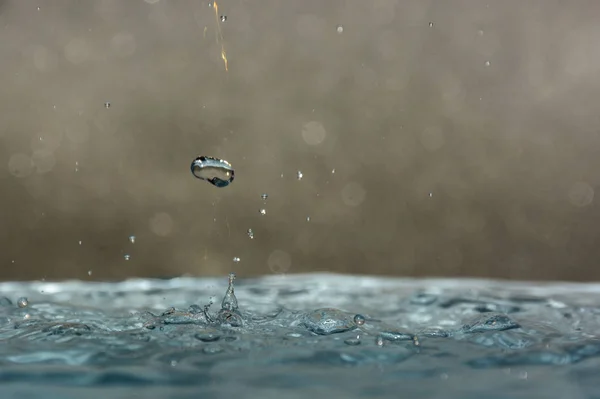 Splash Água Limpa Fundo — Fotografia de Stock