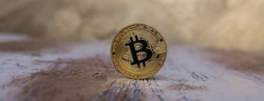  güzel arka plan kürsüye altın bitcoin