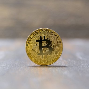  zemin üzerine altın bitcoin