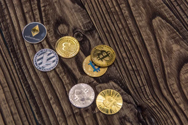 Gyllene Bitcoin Bakgrund — Stockfoto