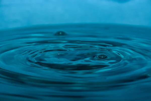 Druppel Schoon Blauw Water — Stockfoto