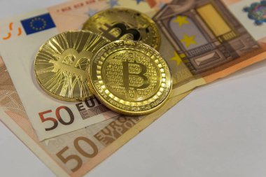  zemin üzerine altın bitcoin