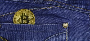 Bitcoin mavi kot pantolon cebinde yatıyor
