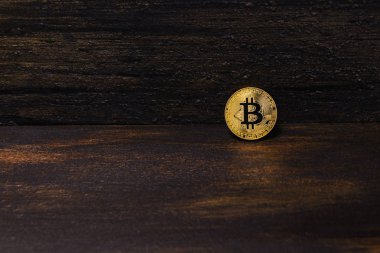  zemin üzerine altın bitcoin