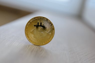  ahşap masa kürsüye Bitcoin