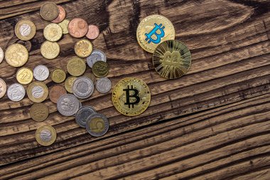  zemin üzerine altın bitcoin