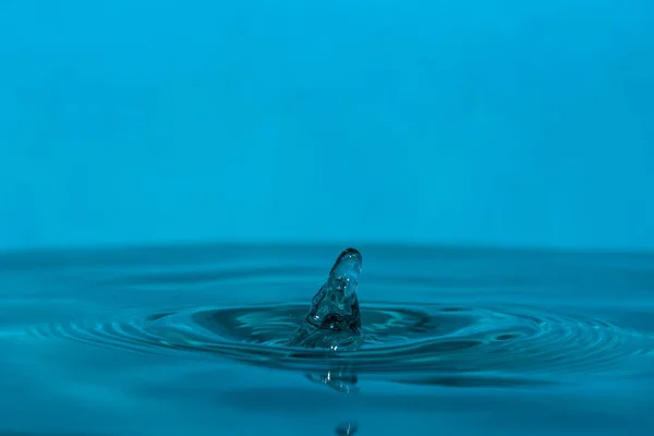 Tropfen Sauberen Blauen Wassers — Stockfoto