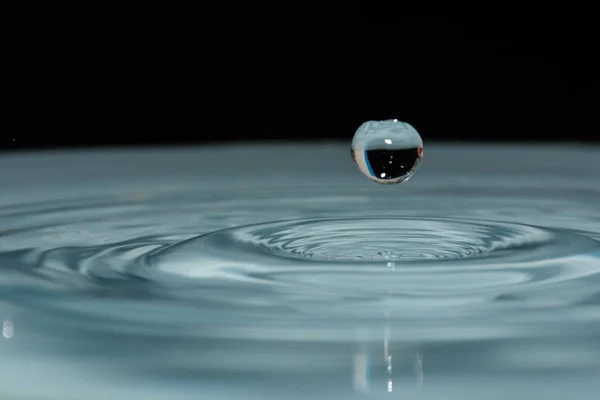 Auswirkungen Von Wassertropfen Auf Den Hintergrund — Stockfoto