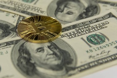  zemin üzerine altın bitcoin para