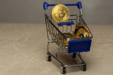  Altın bitcoins ve alışveriş arabası