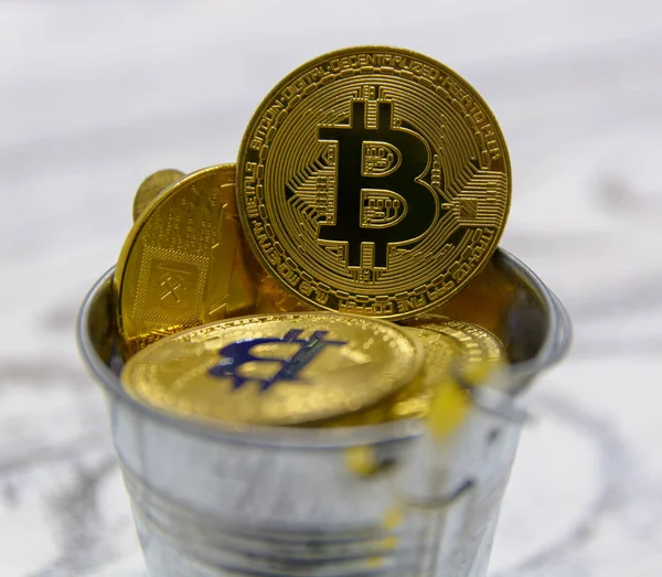 Golden Bitcoin Other Crypto Currency Toy Metal Bucket — Stock Photo, Image