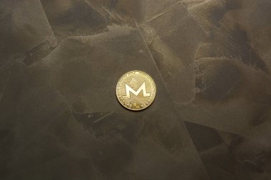  arka plan maded üzerinden dekoratif sıva üzerinde altın monero