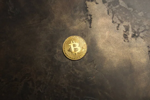 Doré Bitcoin Mensonge Sur Fond Vieilli — Photo