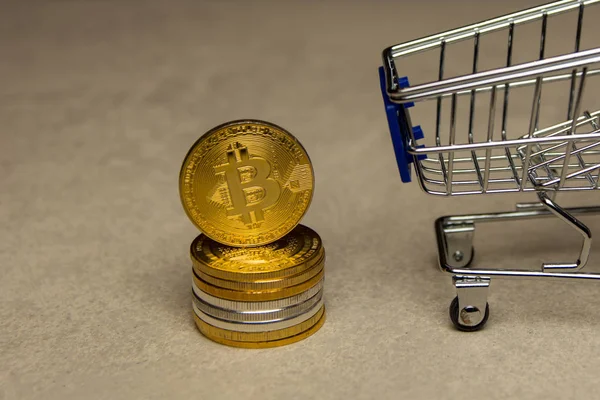  zemin üzerine altın bitcoin
