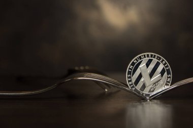 Gümüş Litecoin ve gümüş çatal