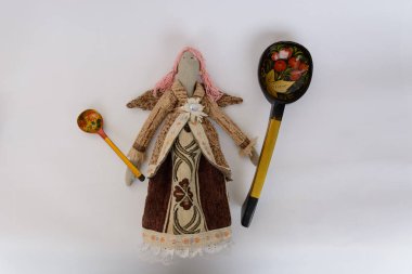 Bez bebek ile Rus el yapımı ahşap kaşık