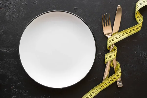 Empty Plate Cutlery Measuring Tape Concept Diet — Stock Photo, Image