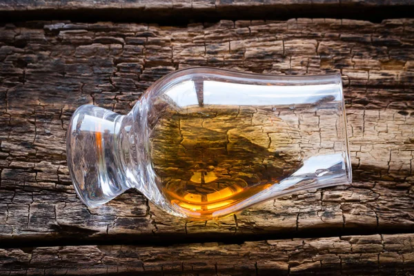 Verre Whisky Sur Fond Bois — Photo