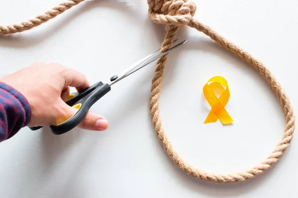 Corta Soga Cinta Amarilla Símbolo Detener Suicidio — Foto de Stock