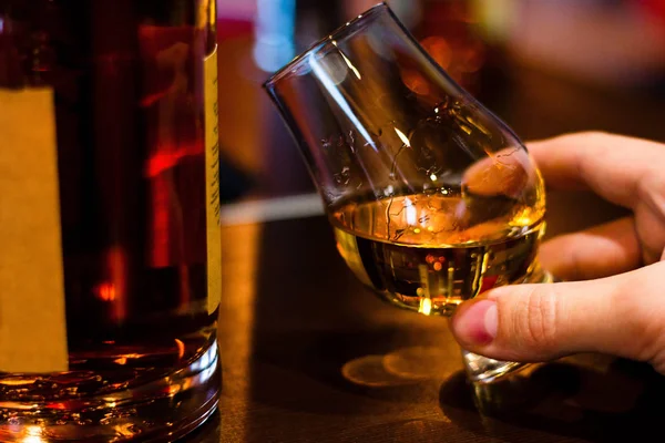 tatma tek malt viski glencairn viski cam adam