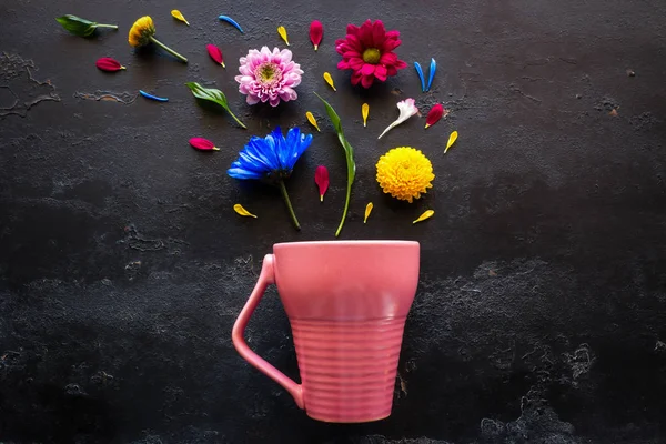 Flowers Petals Herbs Pink Mug Black Background — Stock Photo, Image