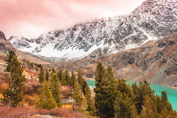 Turkosa Sjön Bergen Floden Bergarter Höst Resa Berget Dalen — Stockfoto