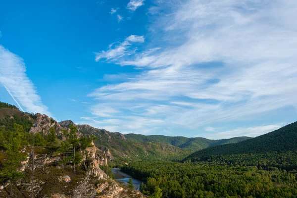 Colinas Verdes Doces Abaixo Céu Nublado Azul Panorama Paisagem Montesa — Fotografia de Stock