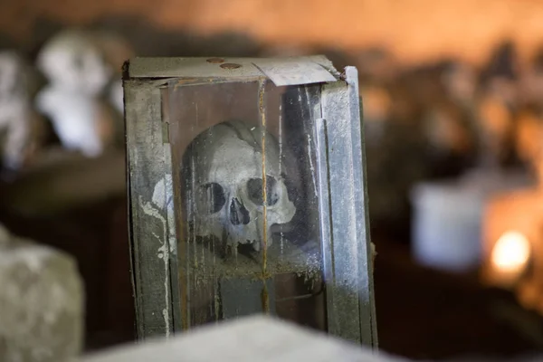 Череп Кістки Стародавній Склеп Неаполь — стокове фото
