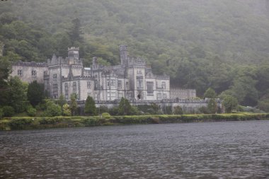 6 Ağustos, İrlanda, Kylemore Manastırı.