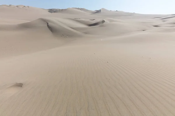 그는 Huacachina 오아시스 — 스톡 사진