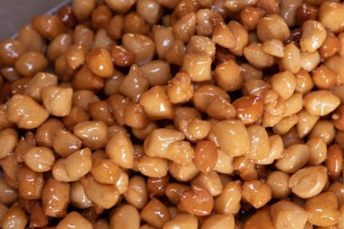 Struffoli. Bal Sırlı, kızarmış