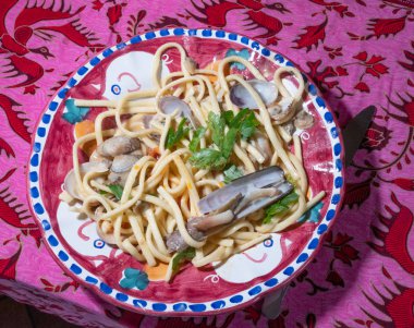 Deniz ürünleri karışımı ile Scialatielli makarna 