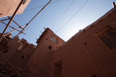 Abyaneh 'deki yaşlı kadın.