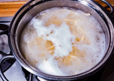 Makarna haşlama ile Pot 