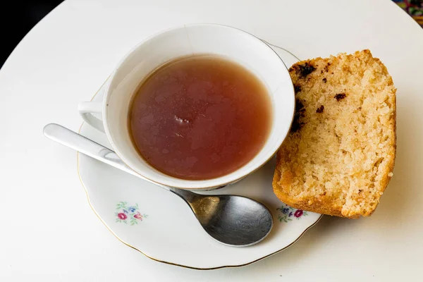 Kopi Dan Kue Atas Meja — Stok Foto