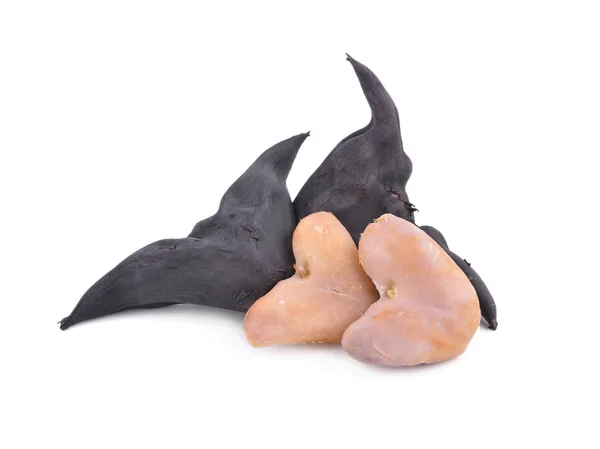 haşlanmış boğa boynuzu şeklinde Su boğadikeni fındık beyaz arka plan üzerinde 