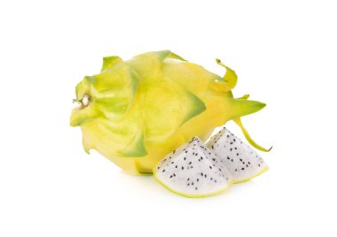 bütün ve porsiyon beyaz b taze ejderha sarı kabuk meyve kesilmiş