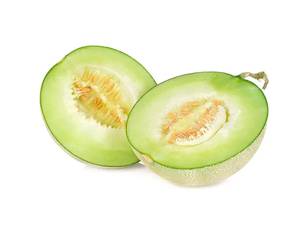 beyaz backround üzerinde kök ile yarım kesilmiş olgun kavun