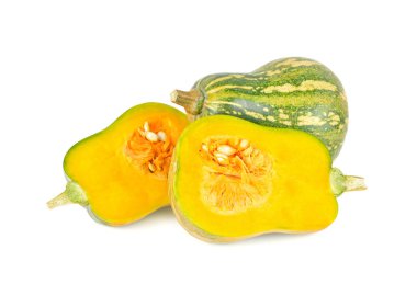 bütün ve yarım beyaz ba sapı ile taze butternut kabak kesilmiş